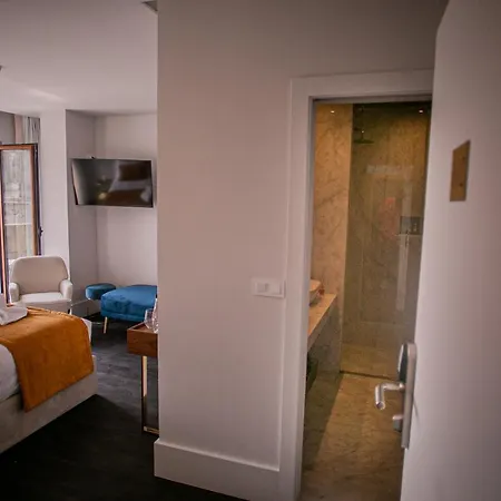 262 Boutique Aliados Pensjonat 4*